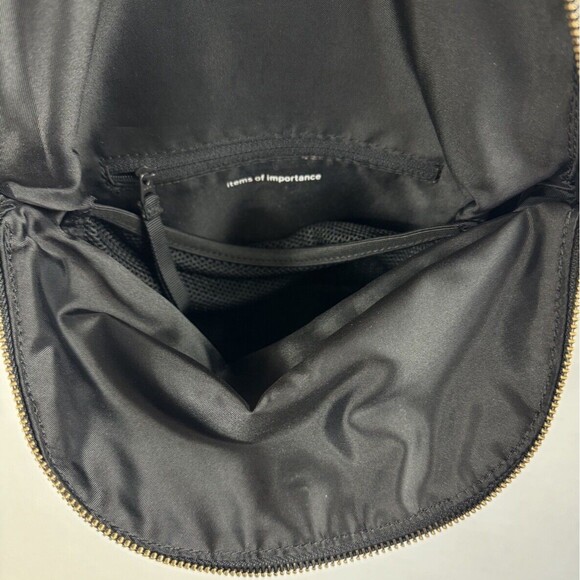 Lululemon Festival Crossbody Bag II 5L Frosted Rose Multi Black Full Zip - Picture 10 of 14